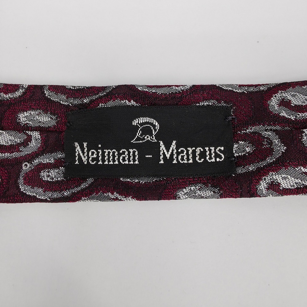 Gianni Versace Geometric Oval Silk Tie Mens Burgundy Silver Italy Neiman Marcus - Picture 3 of 6